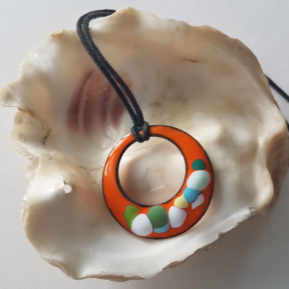 🧡 Enamel Hoop Necklace